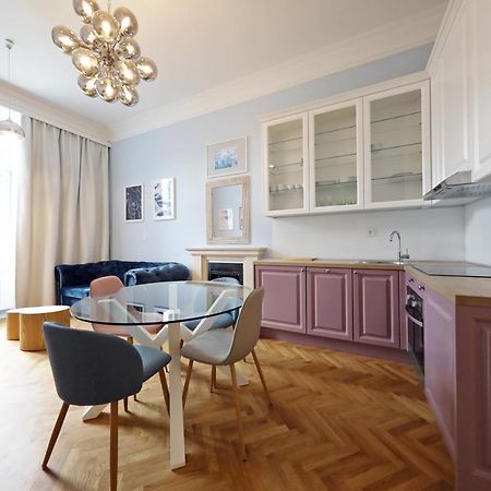 Swanky Central Apartments Загреб Экстерьер фото